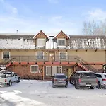 Chateau Blanc Unit 13, Blocks To Downtown Aspen