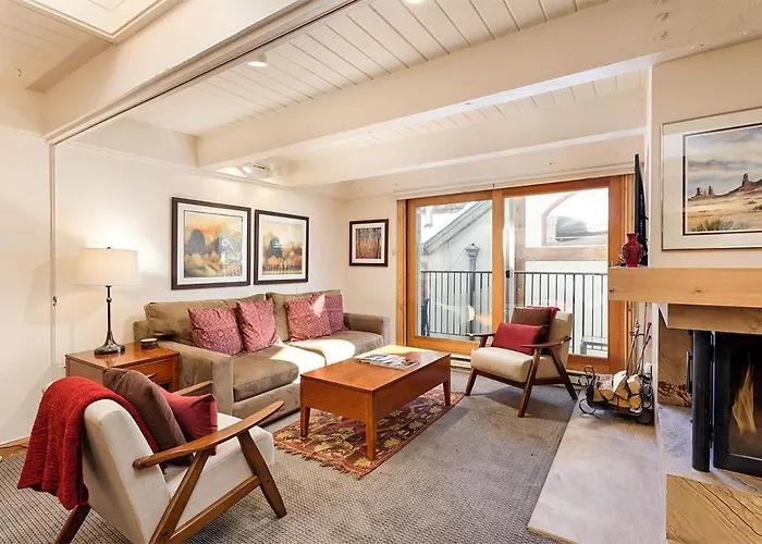 Chateau Blanc Unit 13, Blocks To Downtown Aspen