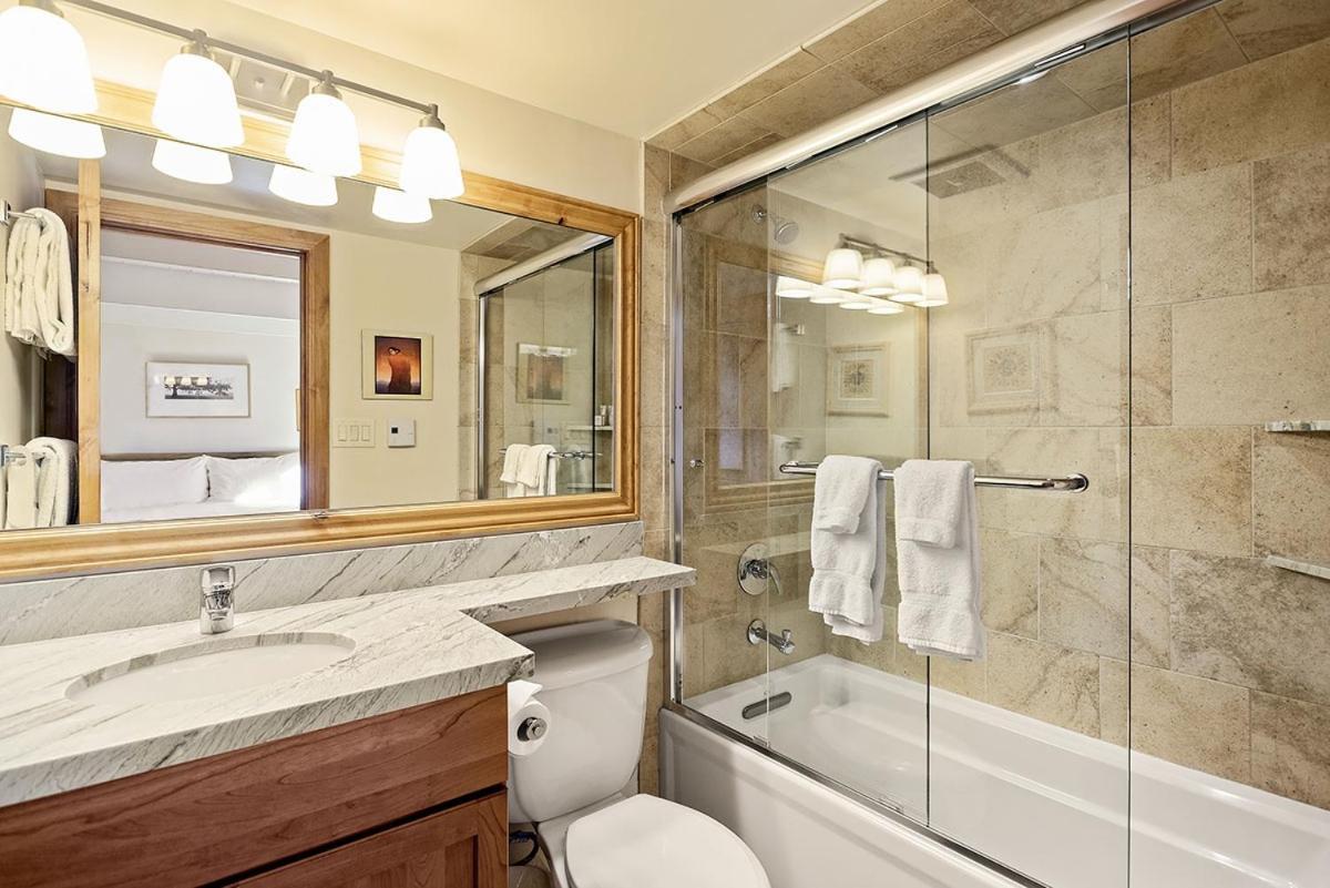 Chateau Blanc Unit 13, Blocks To Downtown Holiday home